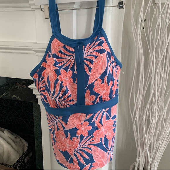 Lands End Tankini Keyhole - Picture 5 of 6